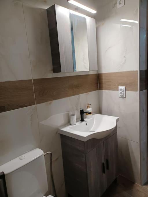 Petite Suite With Backyard. Mytilene Bagian luar foto
